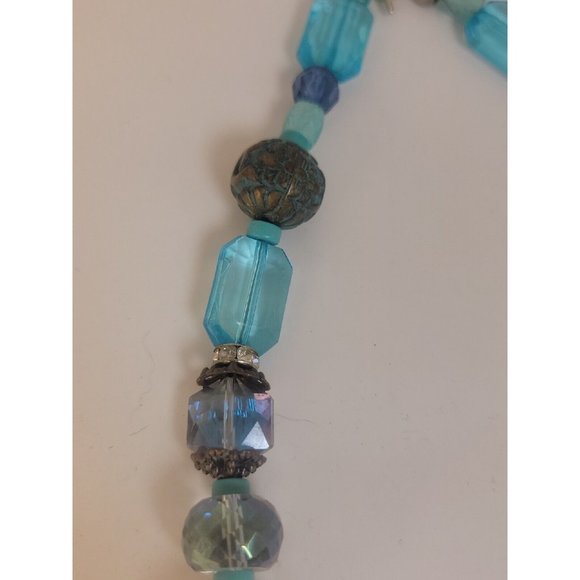 Sky Blue Agate Glass And Turquoise Colored Stones Silver Tone Necklace - Picture 8 of 13